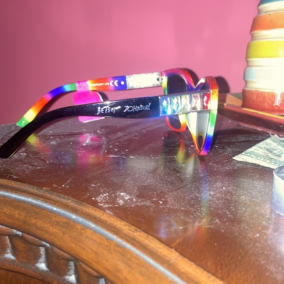 Betsey Johnson multicolored sunglasses - Picture 3 of 16
